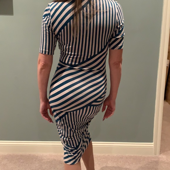 A Pea in the Pod Maternity Dress Small Turquoise Cream Geometric Stripe Stretch - Picture 2 of 6